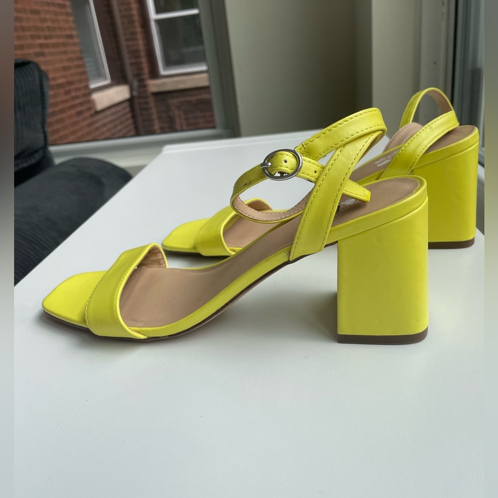 Neon yellow block heels. Woman’s 9.